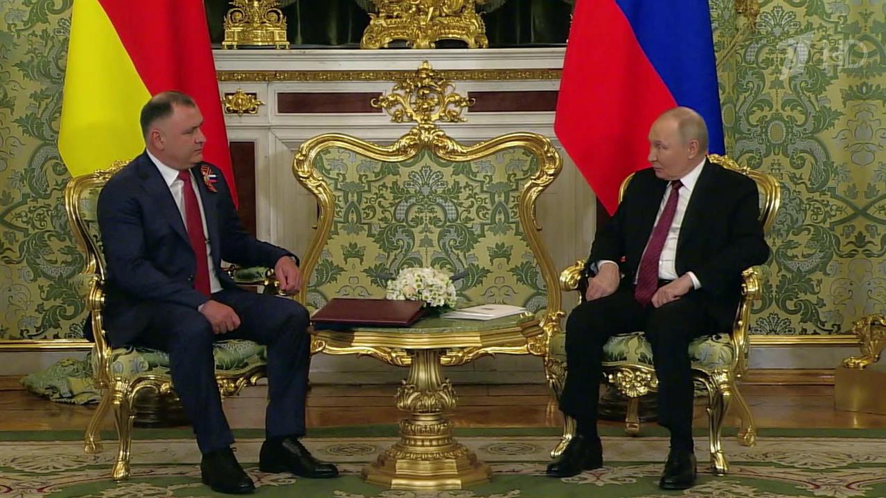 За последние дни Владимир Путин принял десятки зарубежных лидеров