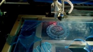 Изготовление медали из акрила 7 мм на лазерном гравёре