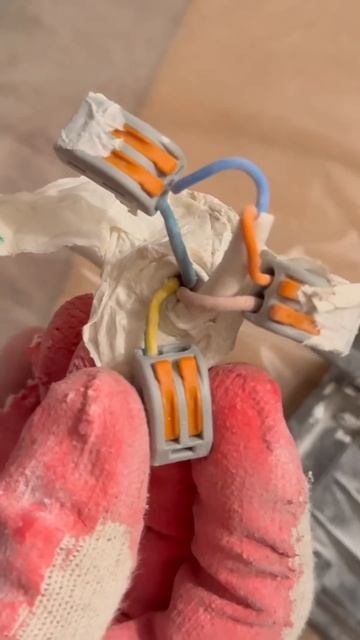 Как сделать прожектор, чтобы работал? смотреть онлайн