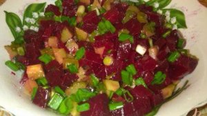Салат со свеклы и огурцов