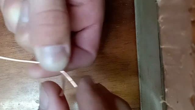 . Кольцо из проволоки.