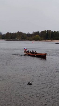 «Спуск корабля на воду в Санкт-Петербурге 11 мая: памятное событие в условиях снежного марева».