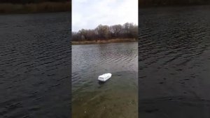 Прикормочный кораблик Nitro Carp "Большой".mp4