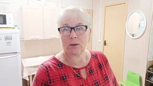 "Жизнь на пенсии".. Хроника дня: убрала лук, мариновала огурцы, заморозила укроп.
