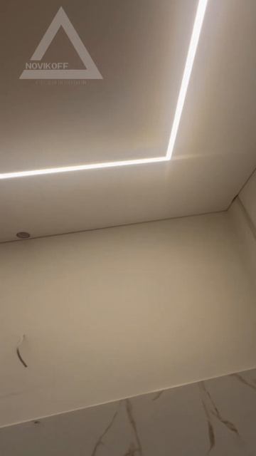 Натяжные потолки от NovikoFF: световые линии и ниша для ка? смотреть онлайн