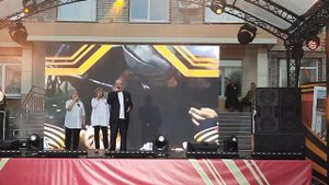 Как, скажи, тебя зовут?