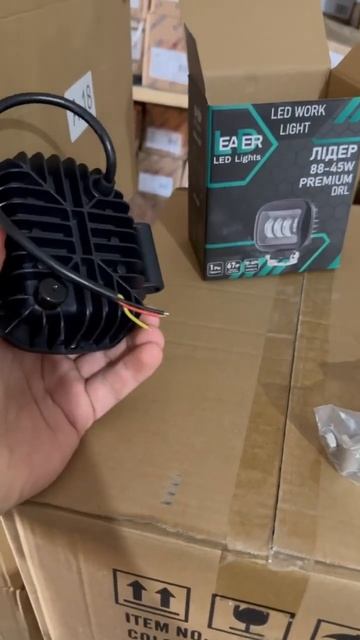 Світлодіодна LED фара 45Вт Квадратна (Black), Чіткої світло? смотреть онлайн