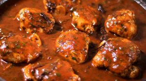Курица в томатном соусе. Профессиональный рецепт от шеф-повара.
