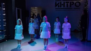 Новогодний праздник в студии танцев Интро