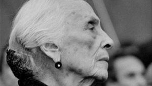 Выступление испанской революционерки Долорес Ибаррури