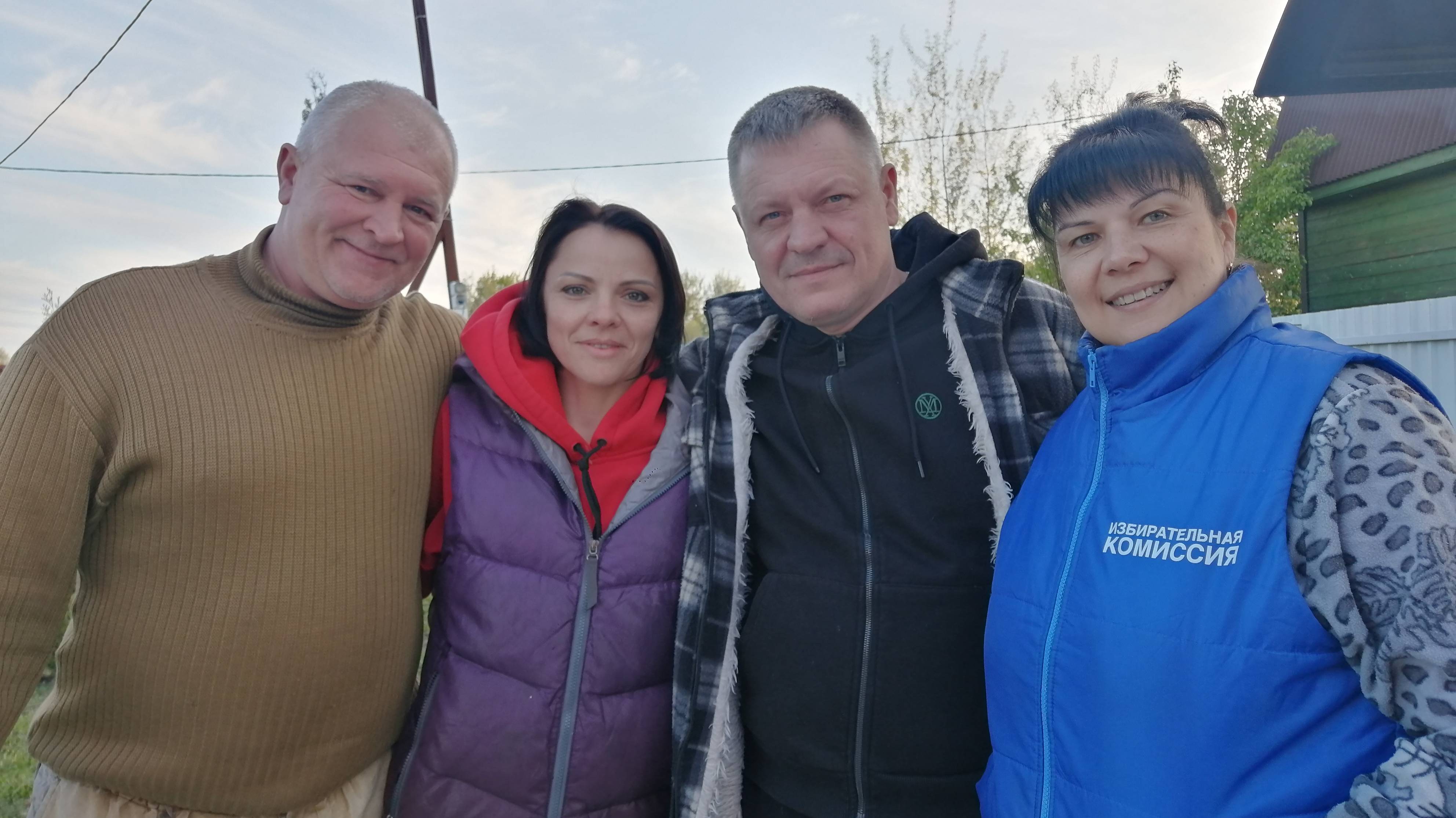 Влог/6 - 8 мая 2025/Дачные, весёлые посиделки/Что сделала по участку...практически НИЧЕГО.../ смотреть онлайн