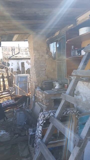 Вокруг наружной печи уже снег растаял - можно проходит смотреть онлайн