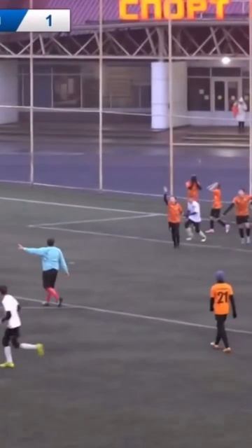 Судья 🤡🤡🤡, это было при счете 1:1, последняя мин, мы м? смотреть онлайн