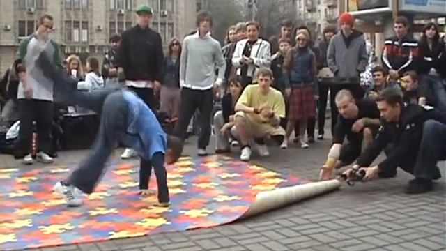 Брейк данс Киев Крещатик смотреть онлайн