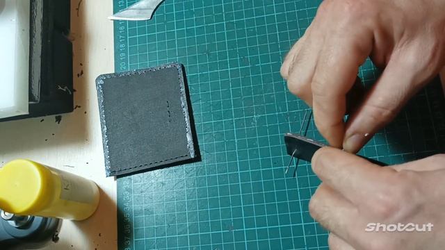 Кошелёк с прижимом для купюр из натуральной кожи. Ручн смотреть онлайн