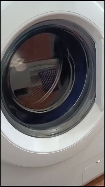 Новая стиральная машинка // стиралка шумит // что с маши смотреть онлайн