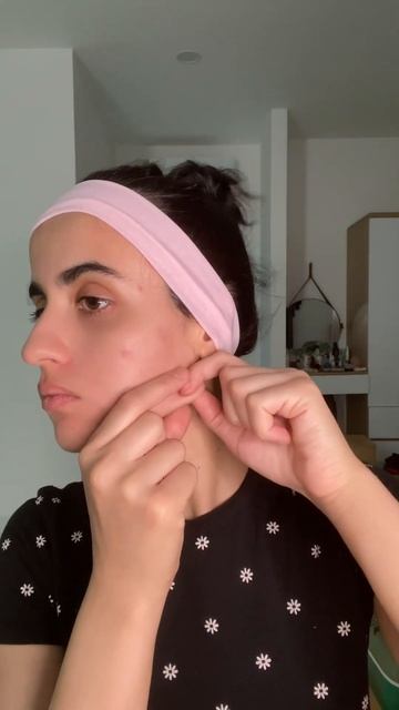 Как правильно делать массаж лица. #shorts смотреть онлайн