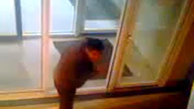 Прикол Дверь невидимка
