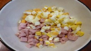 Салат Оливье с плавленым сыром