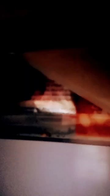 почему она разноцветная если свет холодильника белый смотреть онлайн