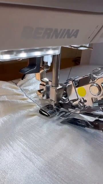Аппарат для складок Bernina №86 смотреть онлайн