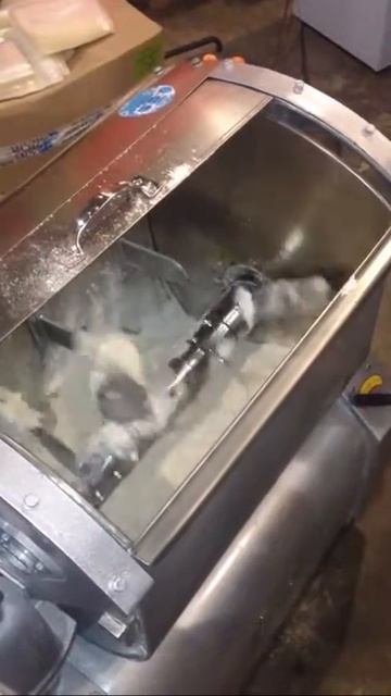 Тестомес горизонтальный HYW(J)- 50 для крутого теста смотреть онлайн