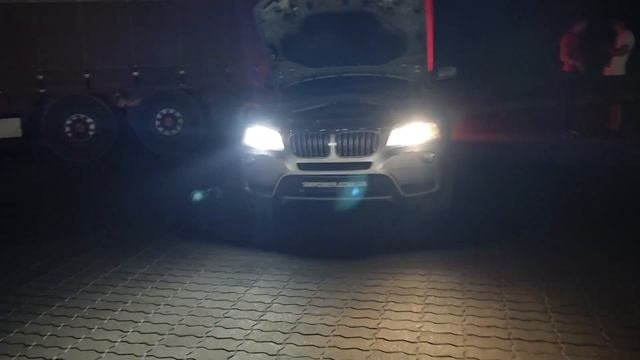 Автолампи LED D1S на BMW X3 замість штатного ксенону