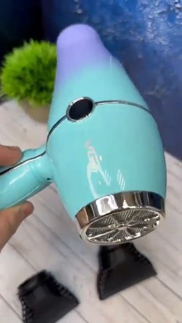 Профессиональный фен для волос VGR V-452 мощностью 2000-2400 В смотреть онлайн