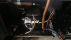 Холодильник LG с линейным компресором FMC088NAMA 0-220V 60HZ. Тес