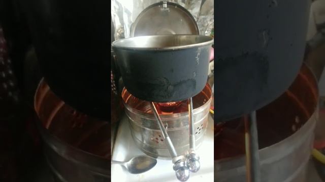 КАК НАГРЕТЬ ВОДУ ПРИГОТОВИТЬ ЕДУ КВАРТИРЕ НА ОГНЕ СВЕ? смотреть онлайн