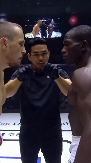 Зрелищный боец ММА Артур СОЛОВЬЁВ #shorts смотреть онлайн