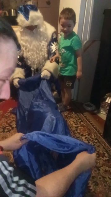 Новый год #брат #дети #близнецы #семьявместе #братья #по