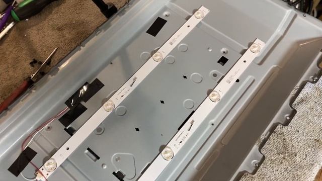 Ремонт телевизора Toshiba: Замена сгоревшей подсветки св? смотреть онлайн