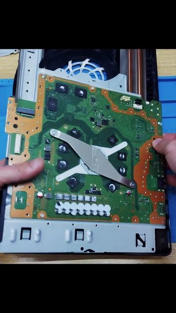 Греется, шумит PlayStation 5/Плэйстейшен 5 шумит и перегрева?