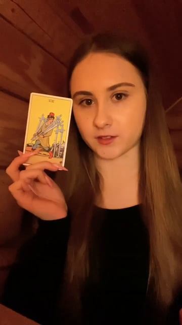 Расклад Таро Есть ли у него чувства ко мне? Что ко мне ч