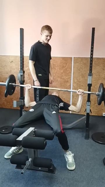 Жим лëжа 70кг! Новый личный рекорд ! смотреть онлайн