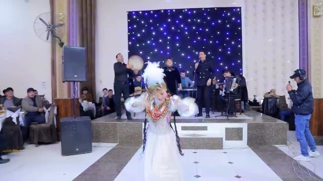 JALILBEK MASHARIPOV & MANZURA XOLPA - DUET.mp4 смотреть онлайн