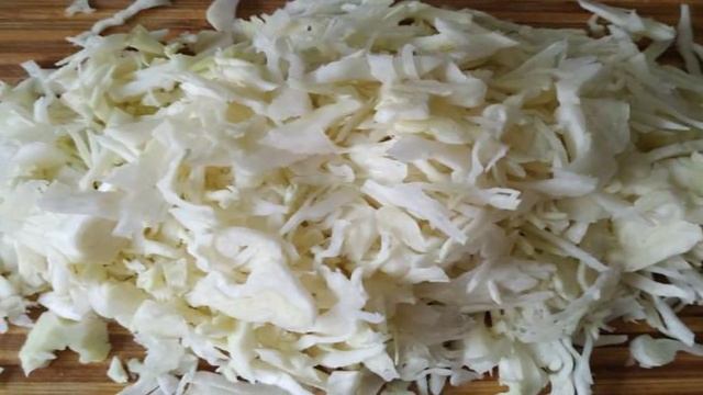 Тушёная капуста с рисом и овощами