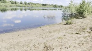 Ахтуба, окончание паводка, вода на спад. Воды мало..