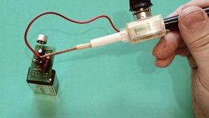 СВЧ диоды в индикаторе высокой частоты.