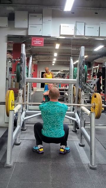 Фронтальный присед+80 кг, на 10 повторений, свой вес 75 кг! смотреть онлайн