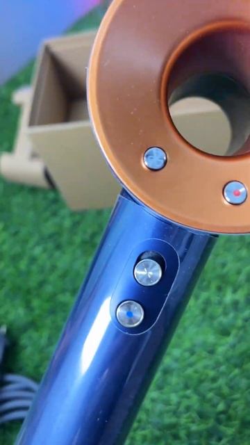 Фен Supersonic HD08 в цвете Берлинская лазурь смотреть онлайн