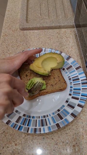 Ленивый бутерброд. ЗАВТРАКАЕМ ПОЛЕЗНО И КРАСИВО! смотреть онлайн