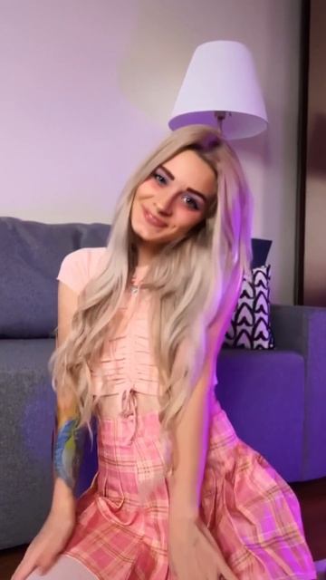 ТОП 1 Подарок На День Рождения Для Девушки #shorts смотреть онлайн