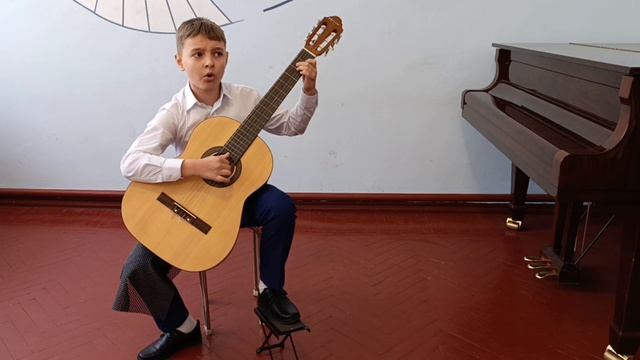 А.Сурков,К.Листов "В Землянке" исполняет Мансуров Никита преп.Зайцева А,Г.,преп Светличная О.А.