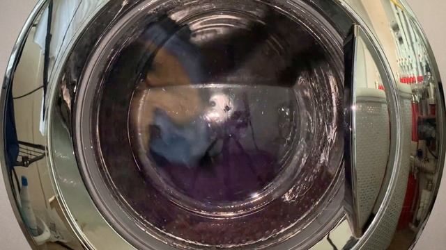 Стирка полотенец на LG: Интенсивно 60 1200 об/мин смотреть онлайн