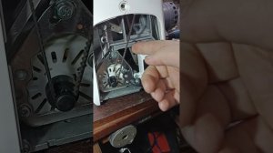Проверяем натяжку ремня на современной швейной машин?