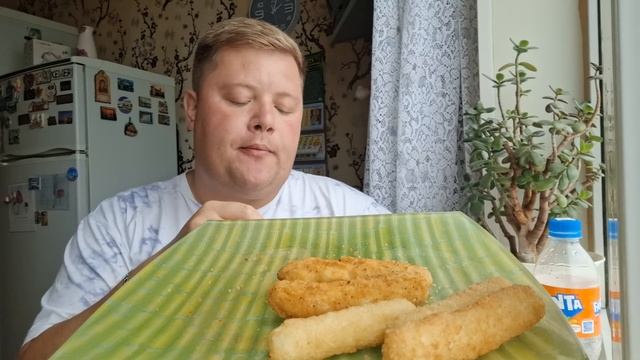 МУКБАНГ😋 ПРОДОЛЖАЕМ НАБИРАТЬ ВЕС😱 СТРИПСЫ, КАРТОШК? смотреть онлайн