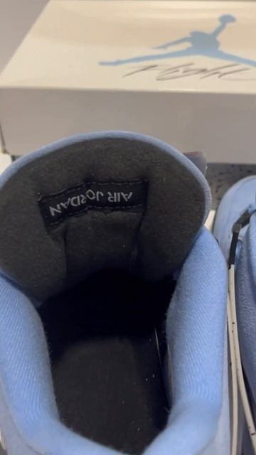 Air Jordan 4 Retro University Blue - 13.000₽ #airjordan #nike #new #jordan #jordan4retro #sale смотреть онлайн