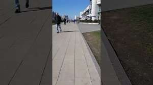 Погода в Санкт-Петербурге на  улице у м. Большевиков и  напротив Рождественской церкви